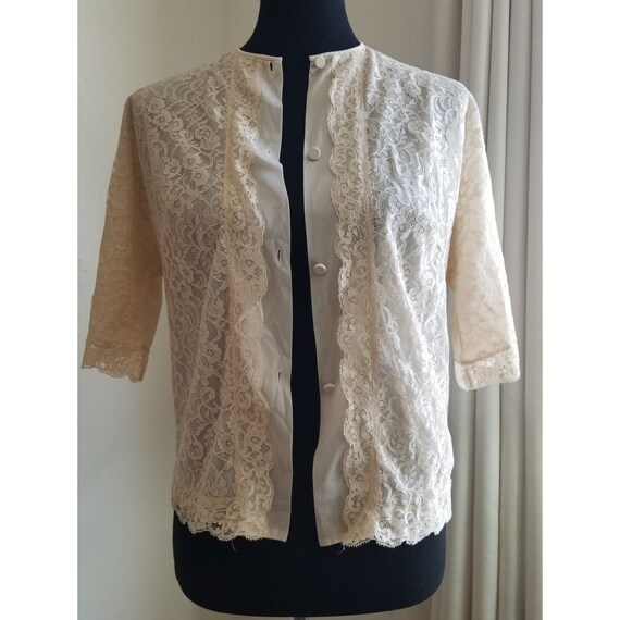 1950's Vintage Cream Lace Bed Jacket - image 6