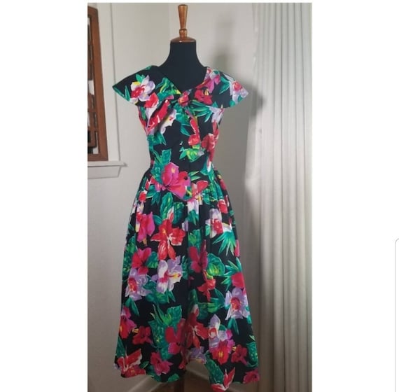 1980's Garden Party Floral Dress
