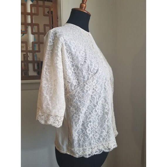 1950's Vintage Cream Lace Bed Jacket - image 4