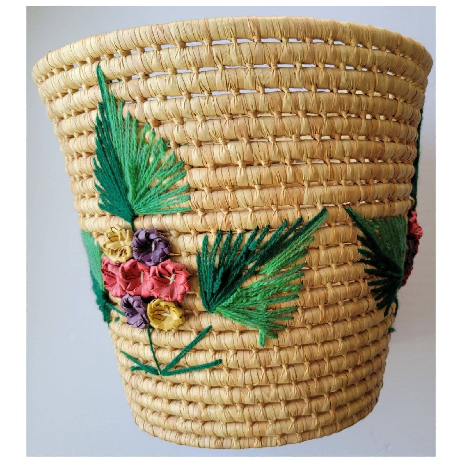 Larger Vintage Woven Raffia Basket Etsy