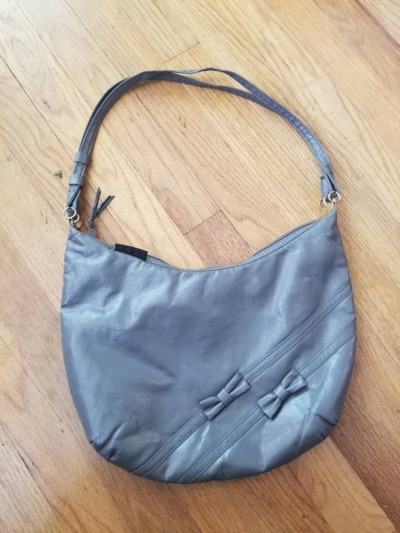 Adorable 1980s Shoulderbag with Bow Details