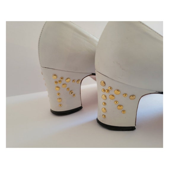 Vintage 1960's Gold Studded White Leather Pumps. - image 4