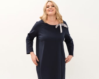 Plus Size Evening Dress Dark Blue Navy Long Sleeve Round Neckline Elegant Classic Event Party Cocktail Elegant Curvy Dress LeMuse