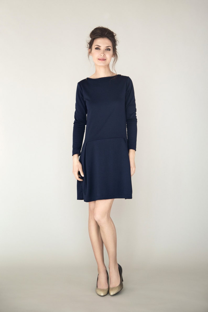 Robe minimaliste par LeMuse, vêtements pour femmes, robe de travail, robe trapèze, robe de bureau, robe élégante, petite robe, robe à manches longues image 2