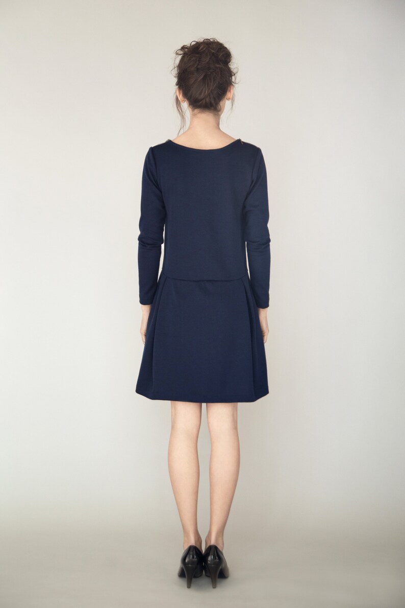 Robe minimaliste par LeMuse, vêtements pour femmes, robe de travail, robe trapèze, robe de bureau, robe élégante, petite robe, robe à manches longues image 5