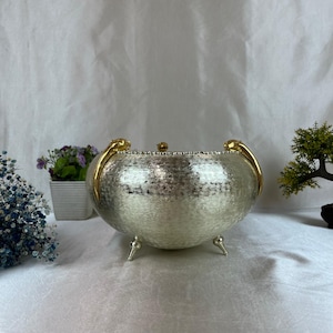 999K Silver Lion Fruit Bowl: Elegant Home Decor