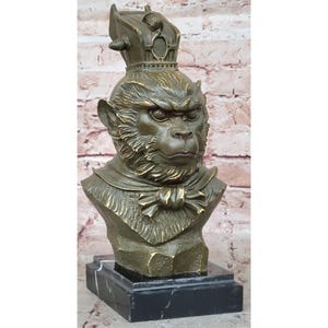 Bronze Sun Wukong Bust – Monkey King Sculpture on Marble Base – Mythical Chinese Deity Art