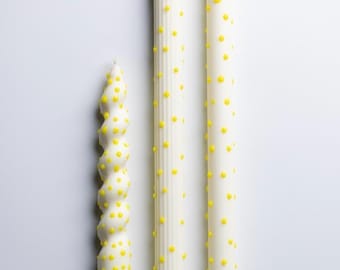 Velas cónicas blancas con puntos amarillos, juego de 3, velas decorativas, decoración moderna para mesa, decoración de primavera para el hogar.