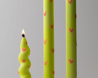 Velas cónicas, juego de 3, velas románticas para cena, velas verdes con corazones rosas, Love-is-Love