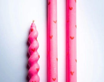 Juego de velas cónicas con diseño de corazón, velas de cera de soja, velas decorativas minimalistas, decoración de mesa para bodas, vela rosa hecha a mano.