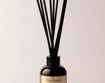 Difusor de aroma de madera de 120 ml, difusor de varillas - Sándalo y azafrán, regalo aromático para un nuevo hogar.