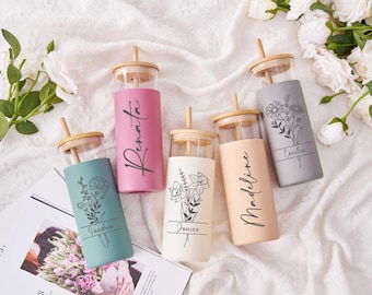 Vaso con flor de nacimiento grabada y funda de silicona, botella de vidrio con flor de nacimiento grabada, taza de café helado, regalo para boda, recuerdo de dama de honor