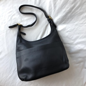 Vintage Coach Legacy Hobo 9058 Navy Blue Leather Bag Made in USA