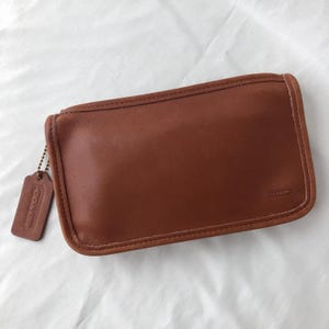 バッグ Vintage Coach Chunky Case makeup Pouch Vintage Coach New York Chunky Case Leather Makeup Kit Pouch