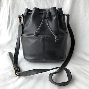 Vintage Coach 4021 Pocket Drawstring Black Leather Bag Made In USA Pre-1994
