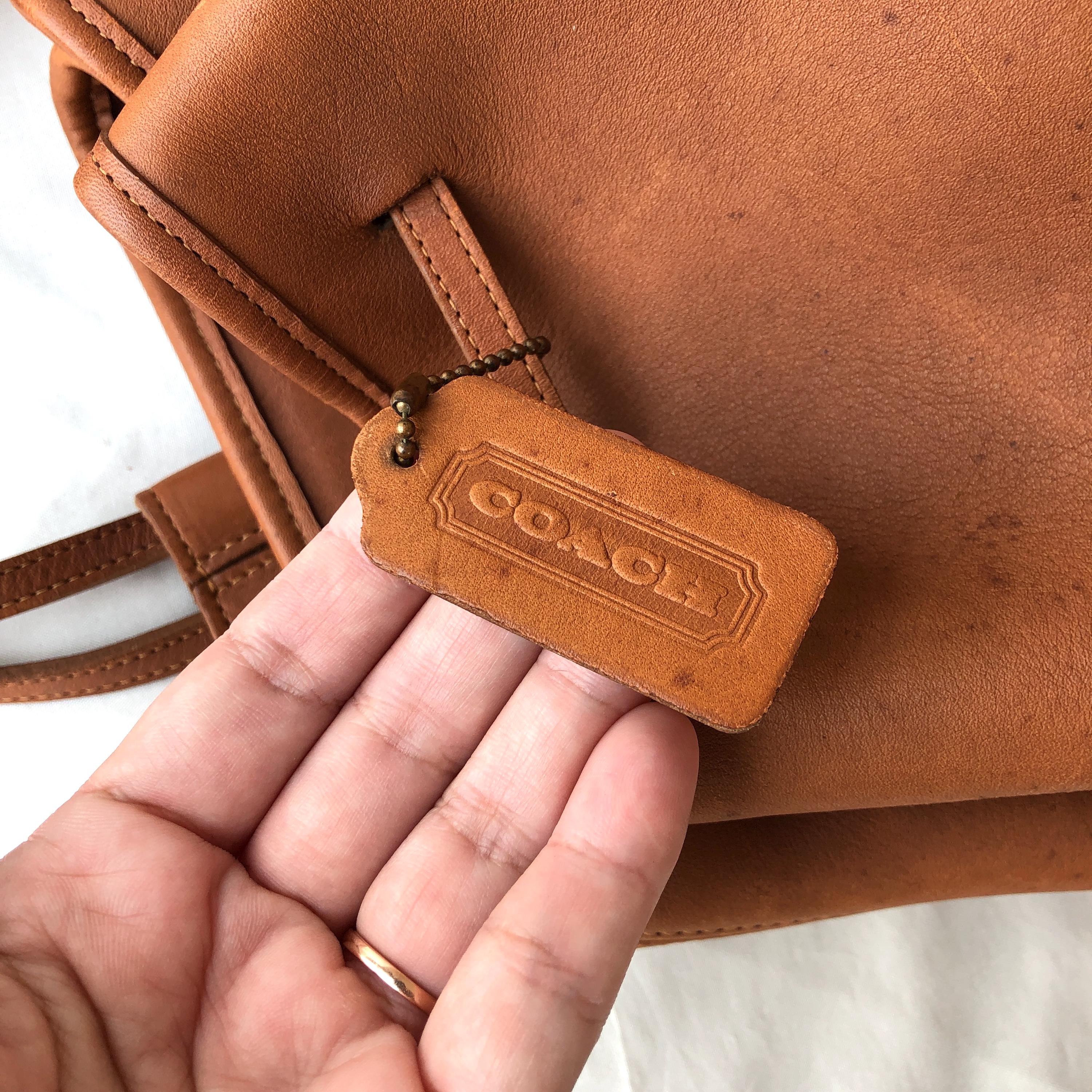 Vintage Coach the Sling 9929 British Tan Brown Leather Bag Made in
