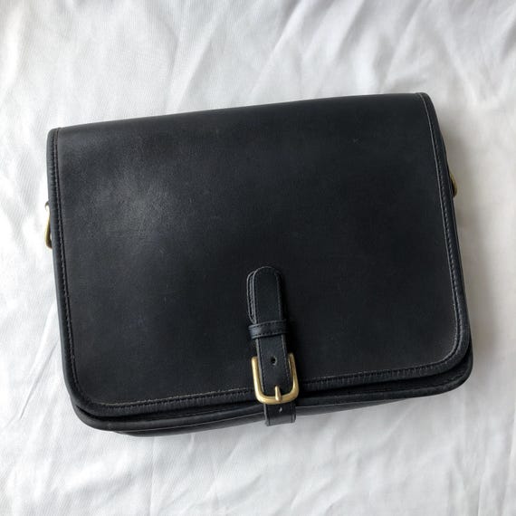 Vintage Coach 9585 Black Leather Saddle Pouch Bag Made in