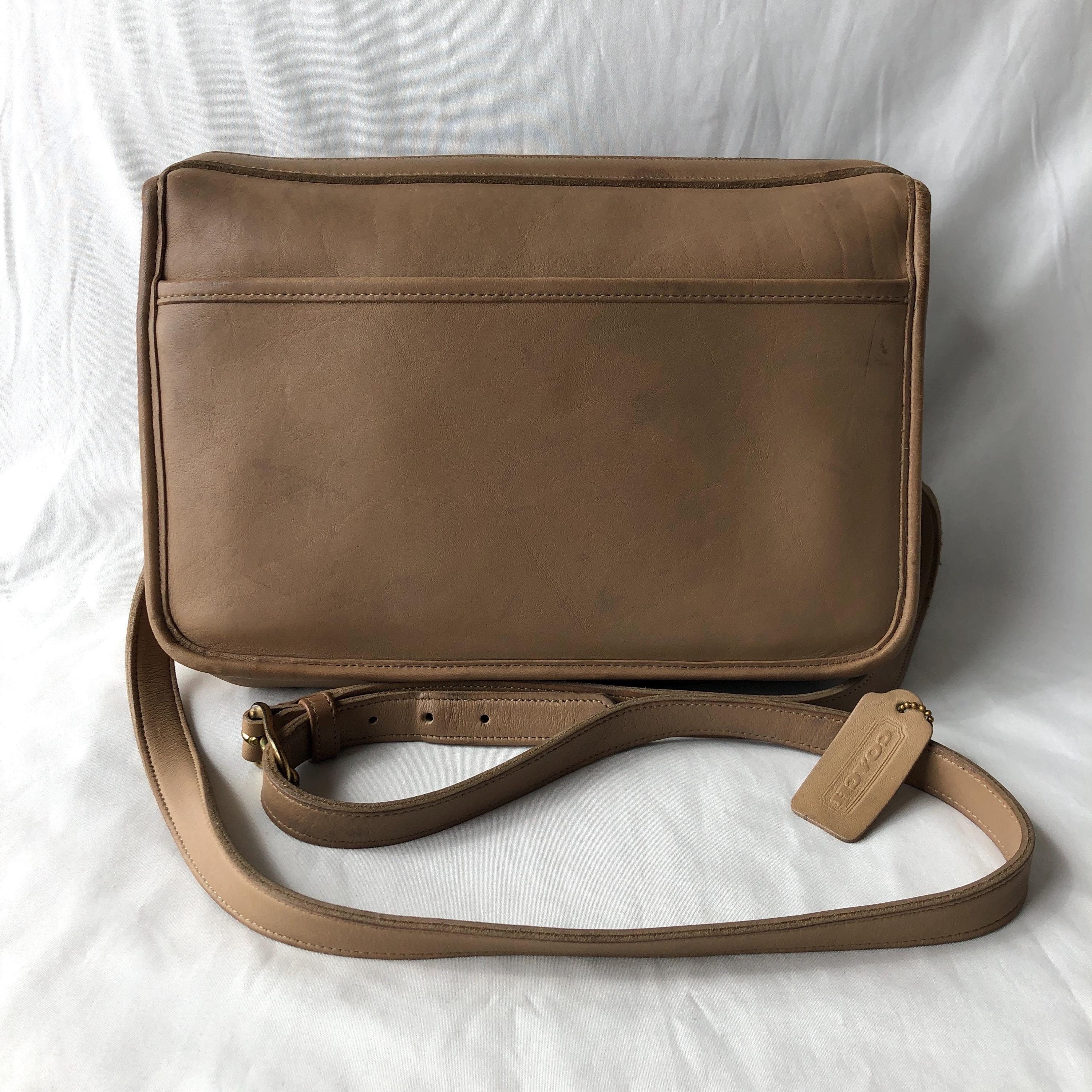 Vintage Coach Carson Zip 9939 Stone Leather Shoulder Bag