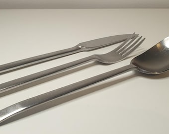 Vintage Ikea Daten Besteck Edelstahl, kultige 1990s Besteck, Messer, Gabeln, Löffel. Komplettes Set bestehend aus 18 Teilen.