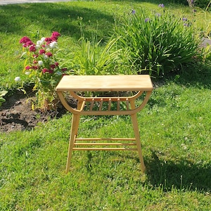 Vintage bijzettafeltje uit het midden van de eeuw in grenen en eiken