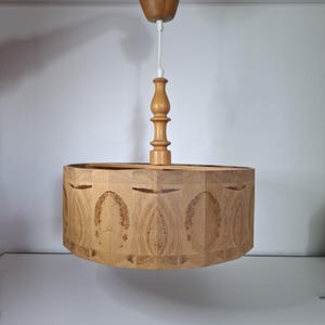 Vintage skandinavisk taklampa i furu - Modern minimalistisk hänglampa i mitten av århundradet - Naturlig trädekor