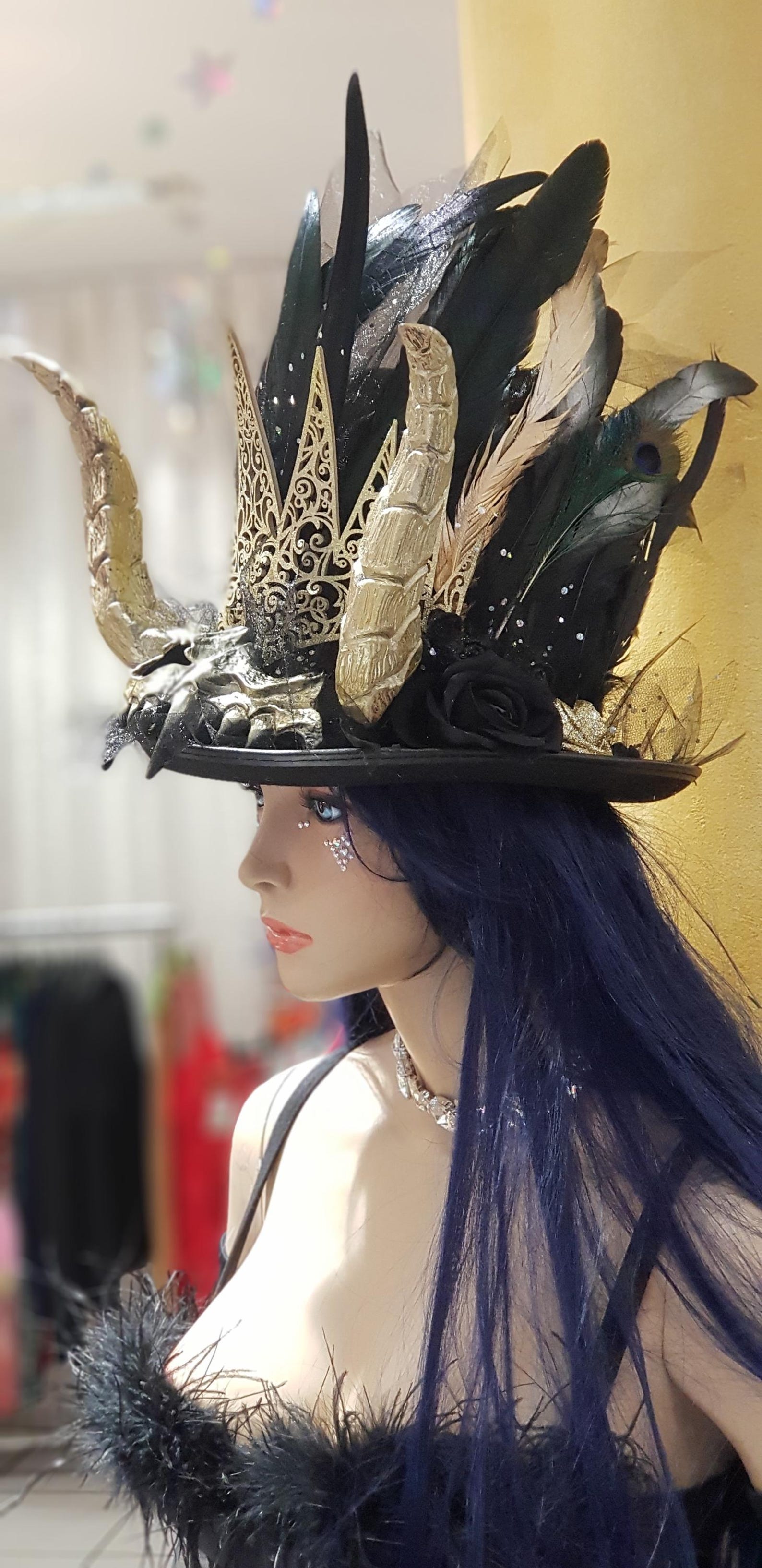 Top Hat Black with Gold Belt