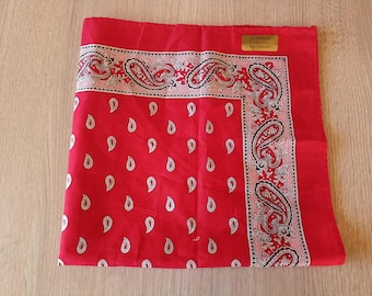 Vintage Swiss Paisley Bandana - Classic Western Cowboy Scarf, Cotton HeadScarf 20 in, Neckerchief,  Hair Scarf,  Bandana, Gift