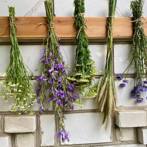 Hanger for dried and wild flowers, Handmade Rustic Wood Herband and Flower Drying Rack, Dried Flower Herb Rack Wall Hanging, Kitchen Decor