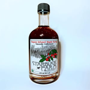 Mit Yaupon infundierter Bio-Ahornsirup
