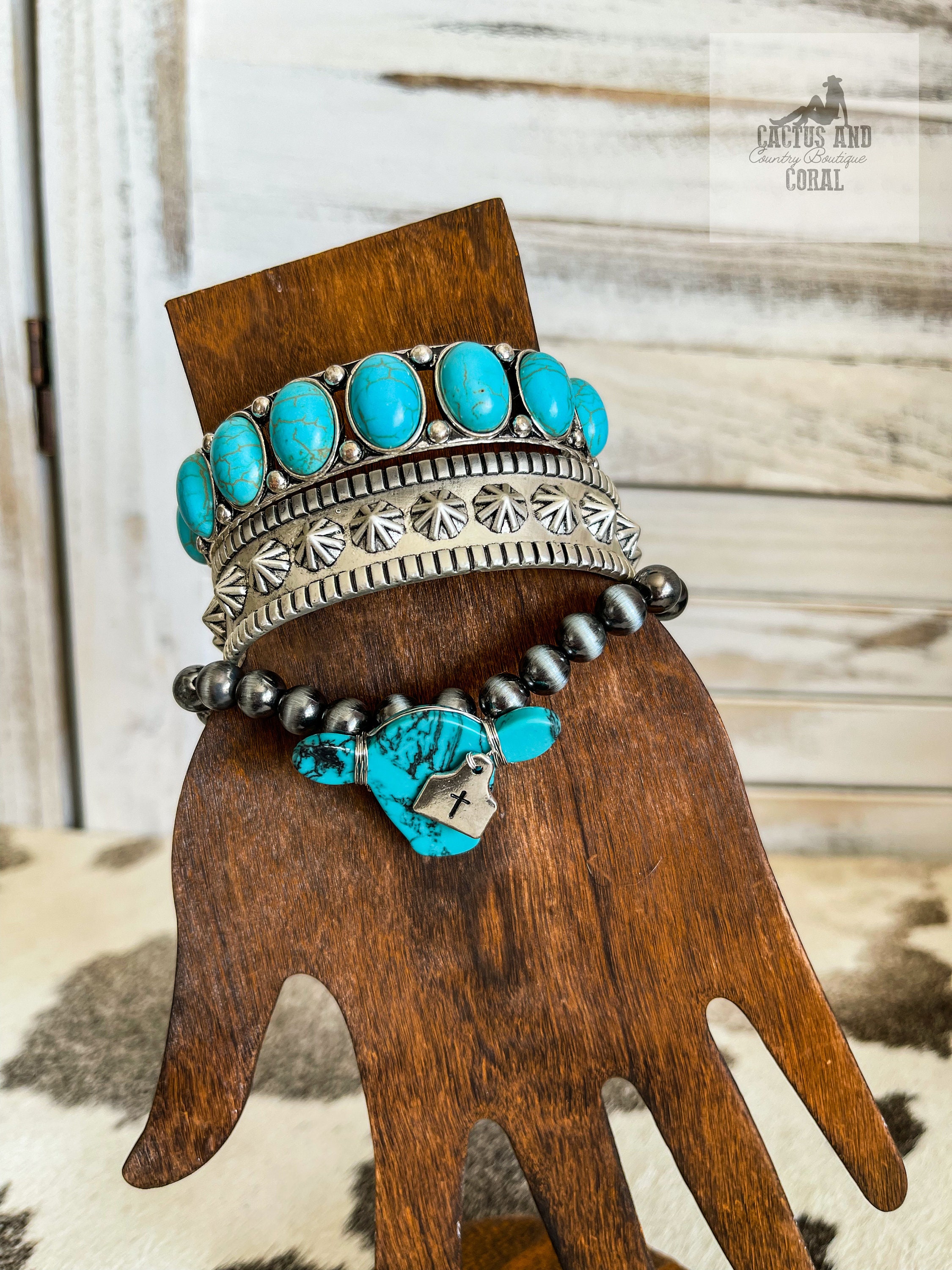Navajo Style Pearl and Turquoise Cow Head Stone Bracelet, Western Jewelry, Western Bracelet, Southwestern Bracelet, Cattle Tag Cross Charm