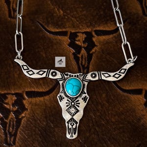 Turquoise Aztec Longhorn Necklace, Western Jewelry, Western Necklace, Bull Skull Steer Cow Head Necklace, Turquoise Jewelry, Cowgirl Mode