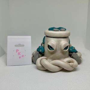 Octopus Jar - Grumpy Pearl Mushrooms