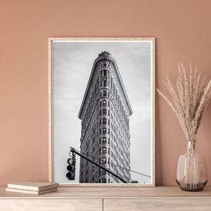 Black and White New York City Flatiron Building Print (Digital Download)