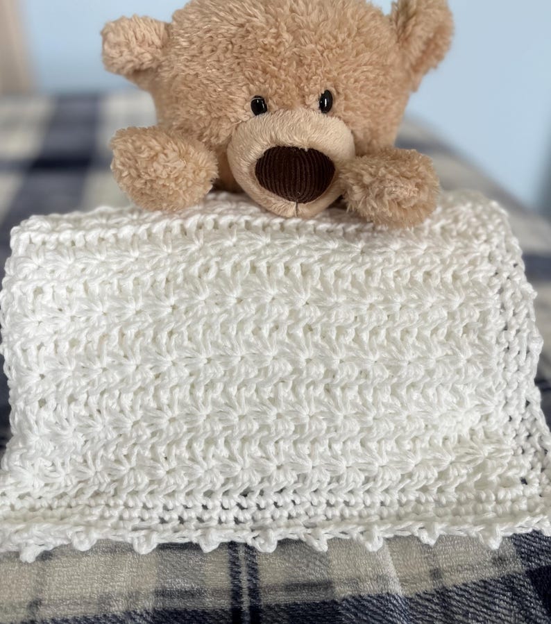 Handmade Crochet Baby Blanket: Soft White Star Stitch image 9