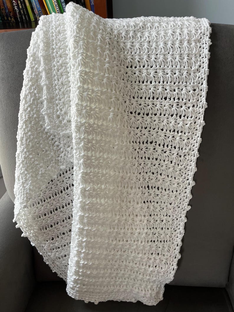Handmade Crochet Baby Blanket: Soft White Star Stitch image 6