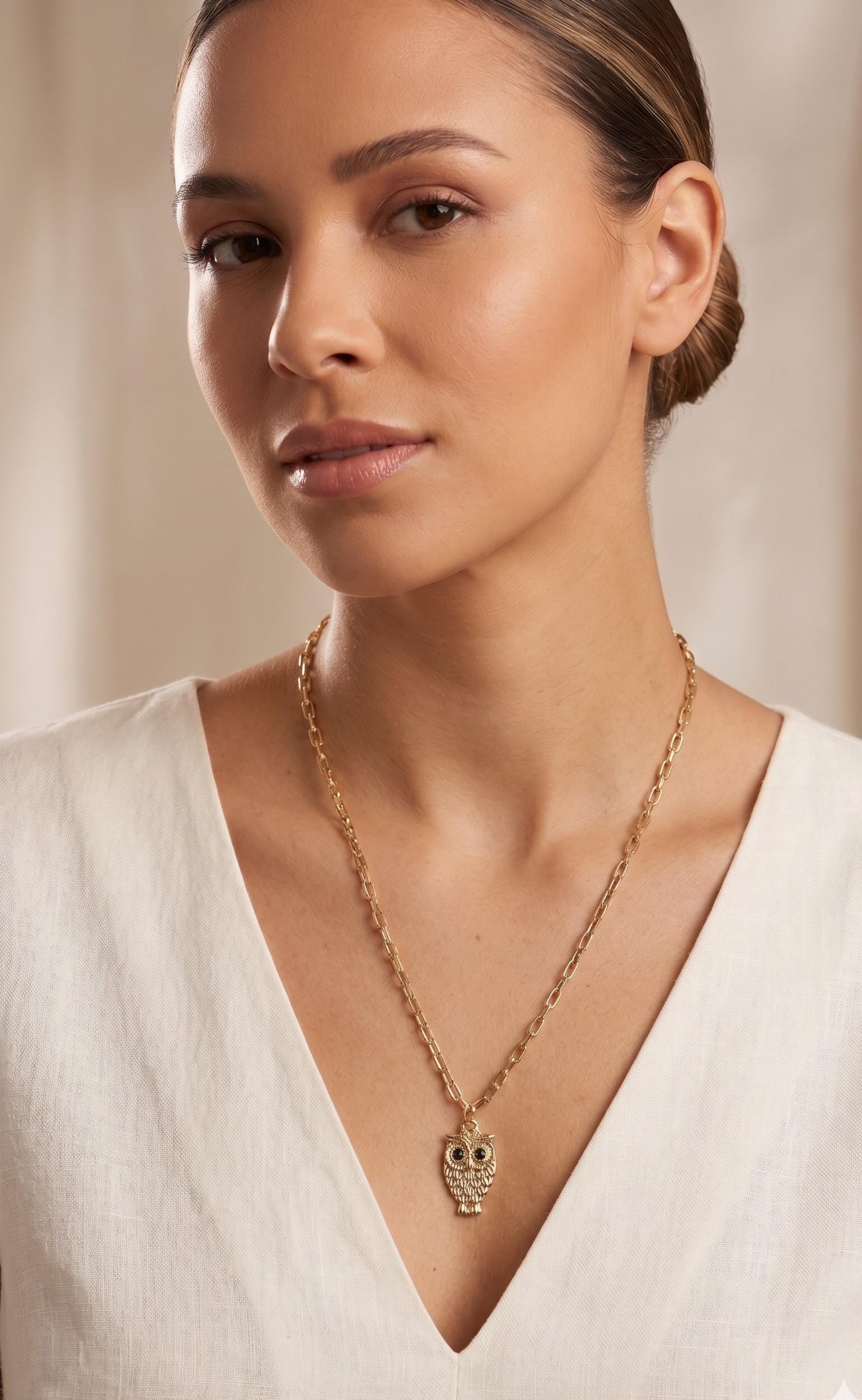 Wise Owl Pendant Necklace