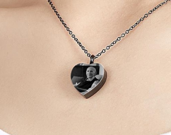Ashes Heart Custom Photo Engraved Necklace – Personalized Memorial Jewelry, Keepsake Ashes Heart Gifts for Loved Ones