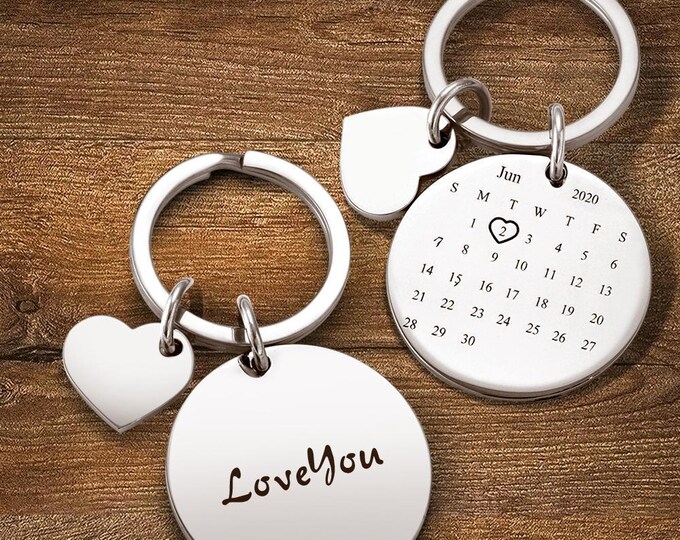 Calendar Keychain - Custom Save The Date Keychain, Wedding Date Pendant, Anniversary Gift, Personalized Keepsake for Loved Ones