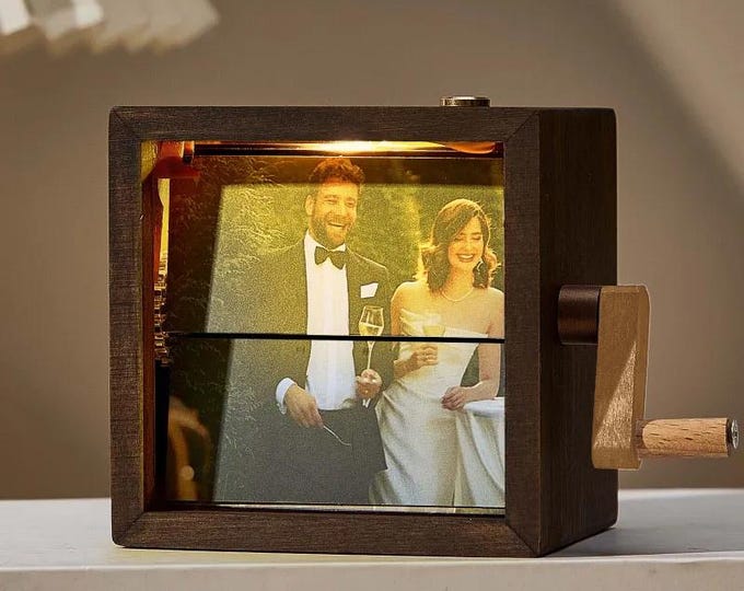 Custom Photo Flipbook Frame - Hand-Cranked Animation Machine, Unique Photo Album with Light for Anniversary Gifts