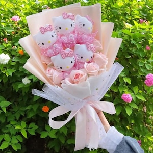Rozenboeket, pluche bloemenboeket, afstudeercadeau, peutercadeau, verjaardagscadeau, jubileumcadeau, pastel pluche cartoon animeboeket