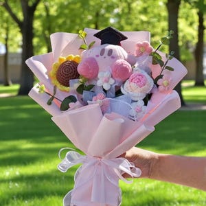 Plüsch Blumenstrauß, Häkelblumenstrauß, Abschlussfeier Geschenk für sie oder ihn, Kleinkind Geschenk, niedlicher Plüsch Strauß Cartoon