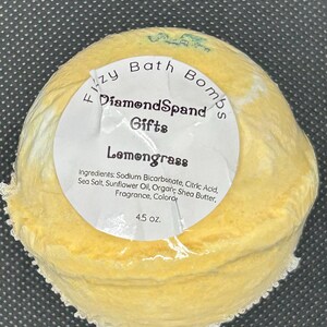 Bomba de Banho Efervescente com Aroma de Capim-Limão