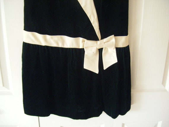 60's Velvet Dress Joseph Ribkoff - image 4