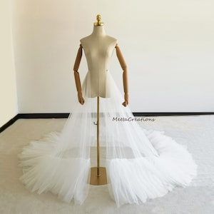Detachable ivory wedding overskirt, Removable train for wedding dress, Double-layer tulle overskirt, Front-open bridal train Photo Shooting