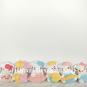 Handmade Crochet Hello Kitty-Inspired Cat Doll – Amigurumi Plush, Personalized Mini or Large Doll, Soft Toy, Cute Collectible Gift