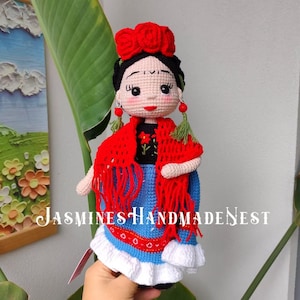 Handmade Frida Inspired Crochet Doll, Mexican Art Doll, Unique Gift, Miniature Knit Doll, Natural Toy, Wire Structured Figurine