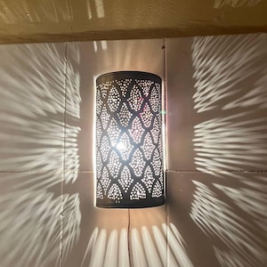 Moroccan Wall Light Brass ,Handmade Wall Light Moroccan Wall Sconce -Art Decor Light Wall Sconce,Brass Wall decor lamp, Wall Lighting .