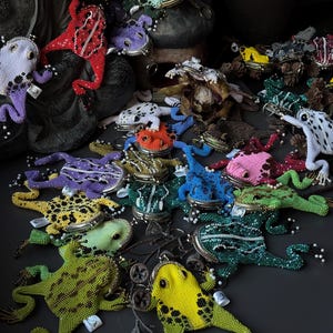 Beaded Frog Keychain. Handmade Frog Charm. Lucky Frog Gift