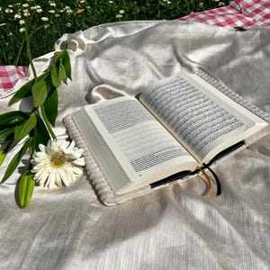 Koran protector - Beig (100% custom-made) / mushaf protector / aid gift / eid gift / islam gift / ramadan / islam conversion gift box