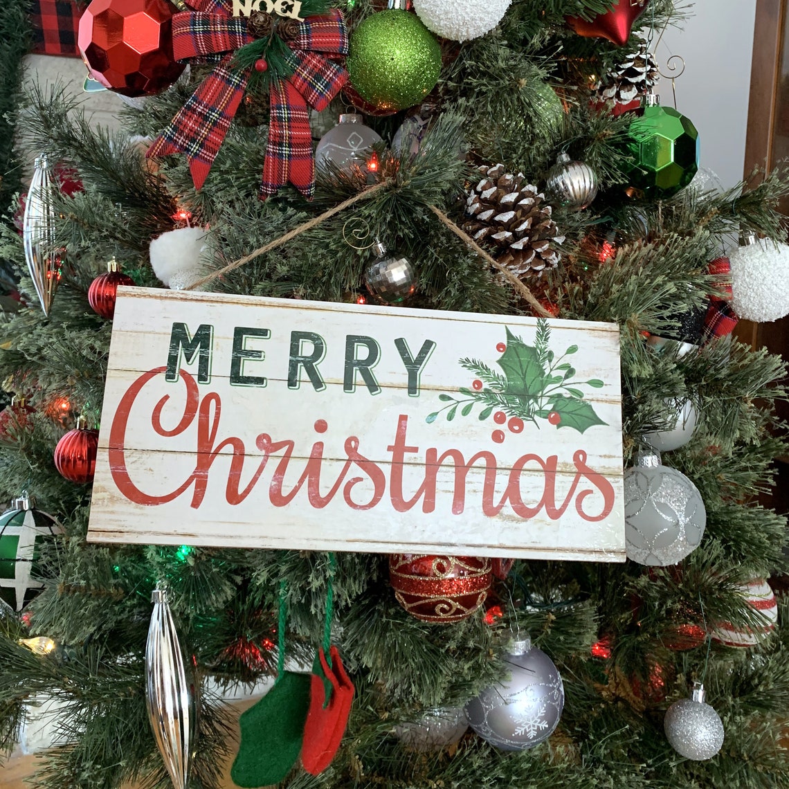 Merry Christmas Mistletoe Wooden Sign - 12.5